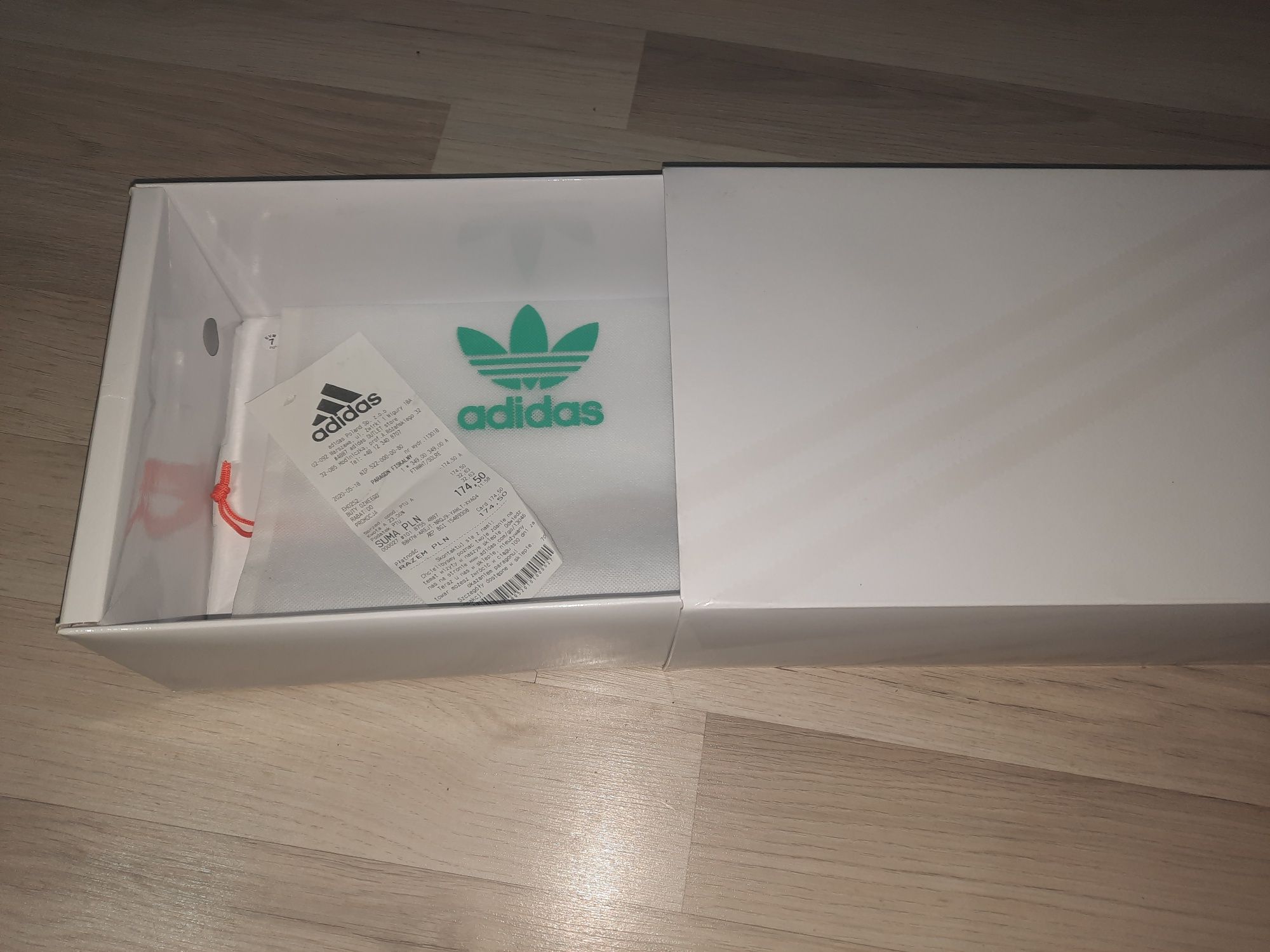 Adidas Ozweego .
