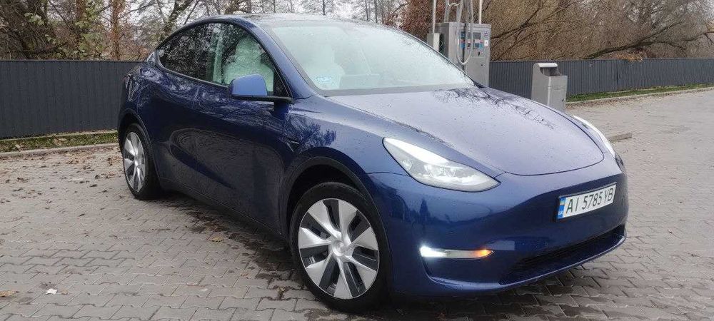Tesla Model Y 2020