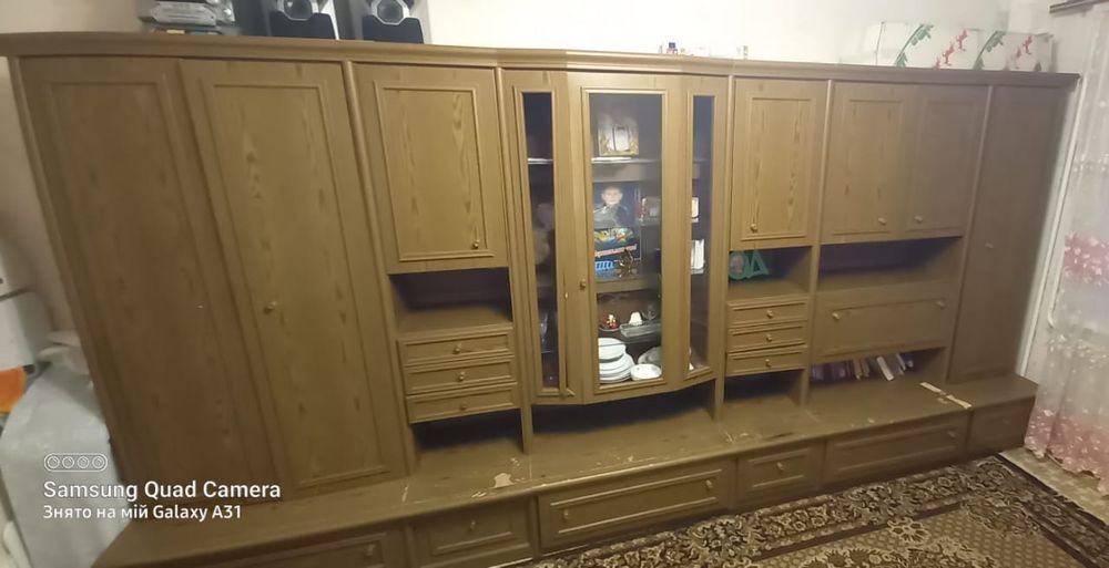 Меблевий гарнітур 1990 року