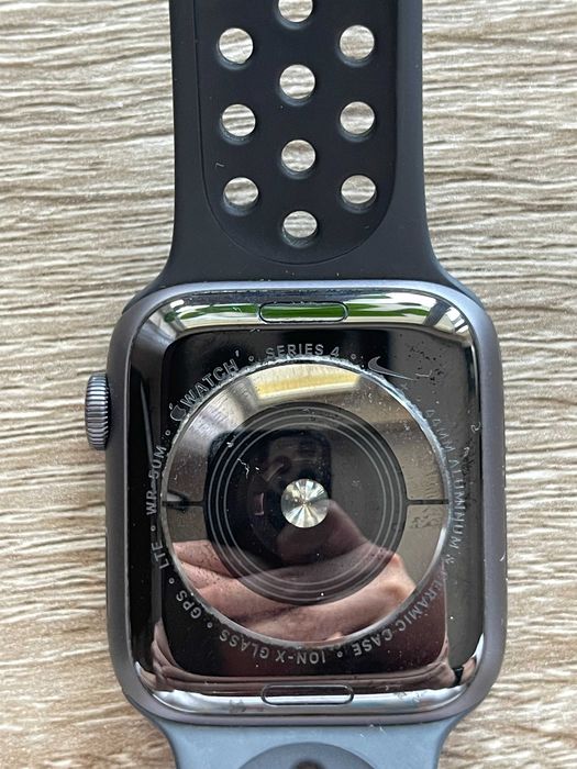 Apple Watch Series 4 Nike+ (GPS + Cellular) 44mm