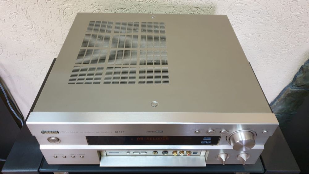 Yamaha RX-V1200RDS  AV ресивер.