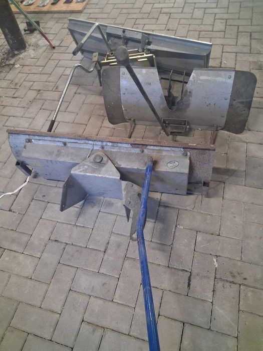 Komplet przystawek-lemieszy do śniegu,do kosiarek samojezdnych