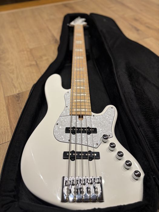 Cort Elrick NJS 5 gitara basowa bass