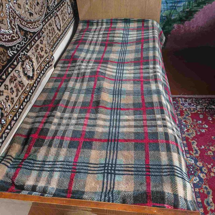 Ліжко з матрацом