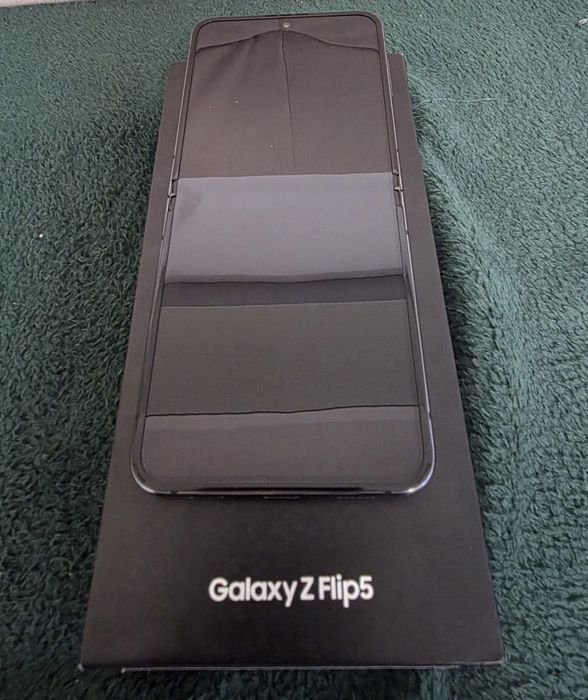 Samsung Galaxy Z Flip 5