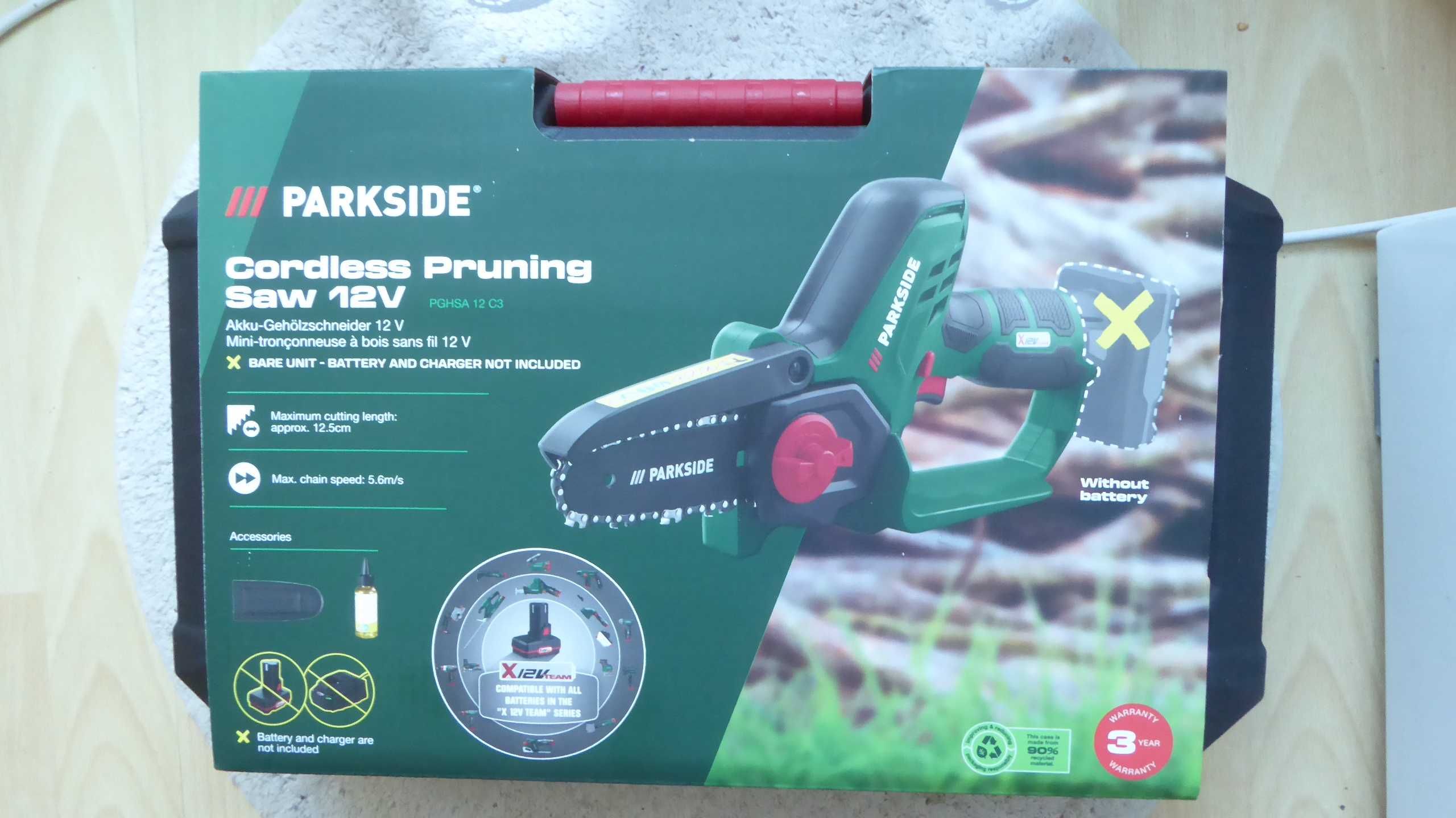 Akumulatorowa piła ogrodowa 12V PARKSIDE z aku. 4Ah i ład. 2,4A/50W
