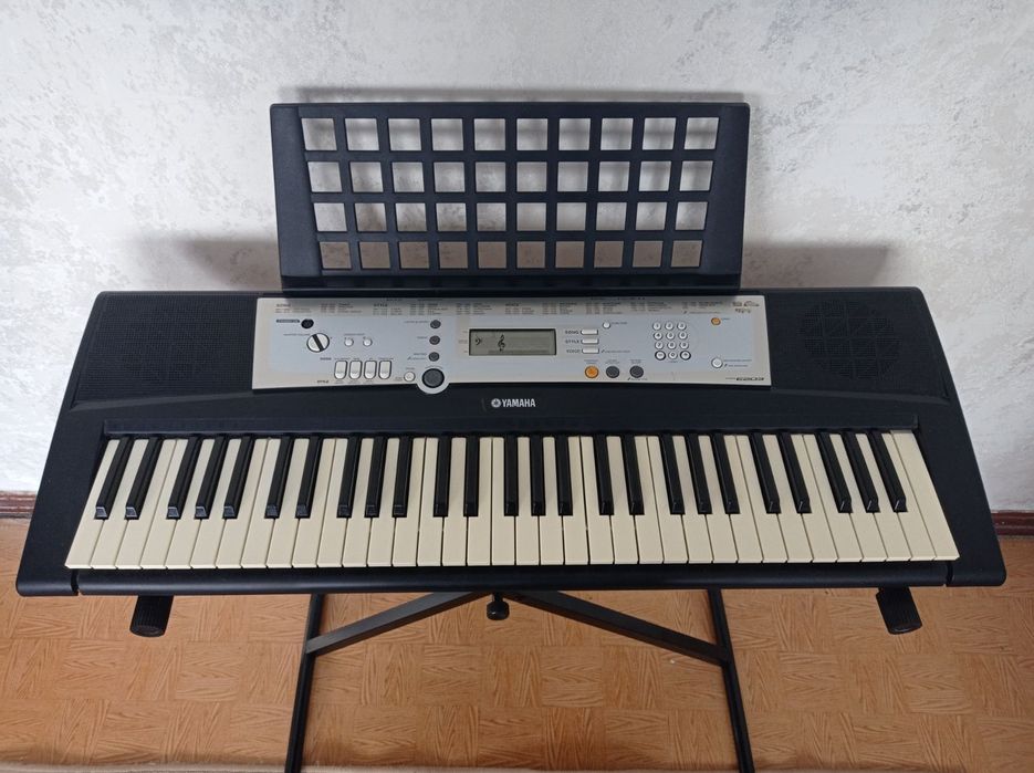 Синтезатор Yamaha PSR-E 203