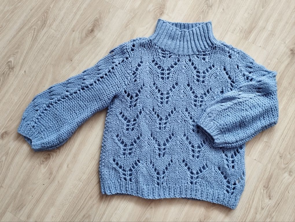Ciepły damski sweter