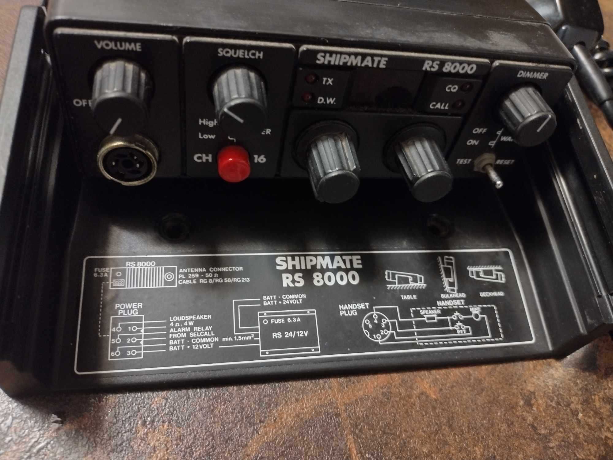 Radiotelefon morski VHF SHIPMATE RS 8000 z szufladą mocującą.
