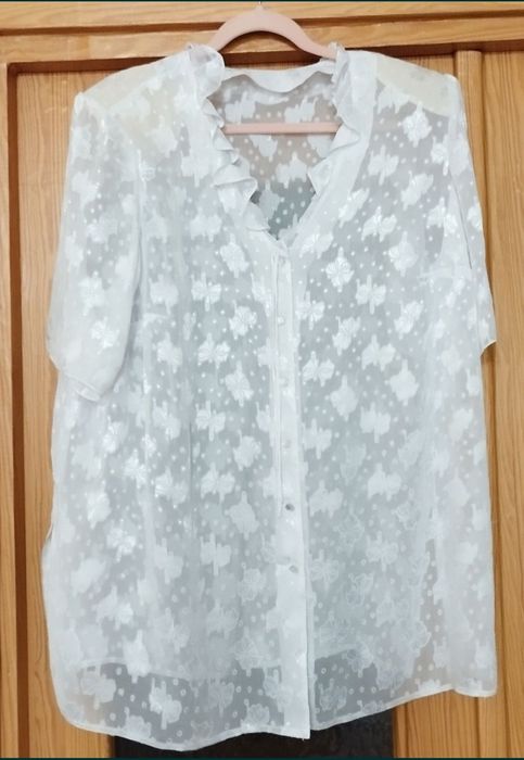 Продам женскую одежду