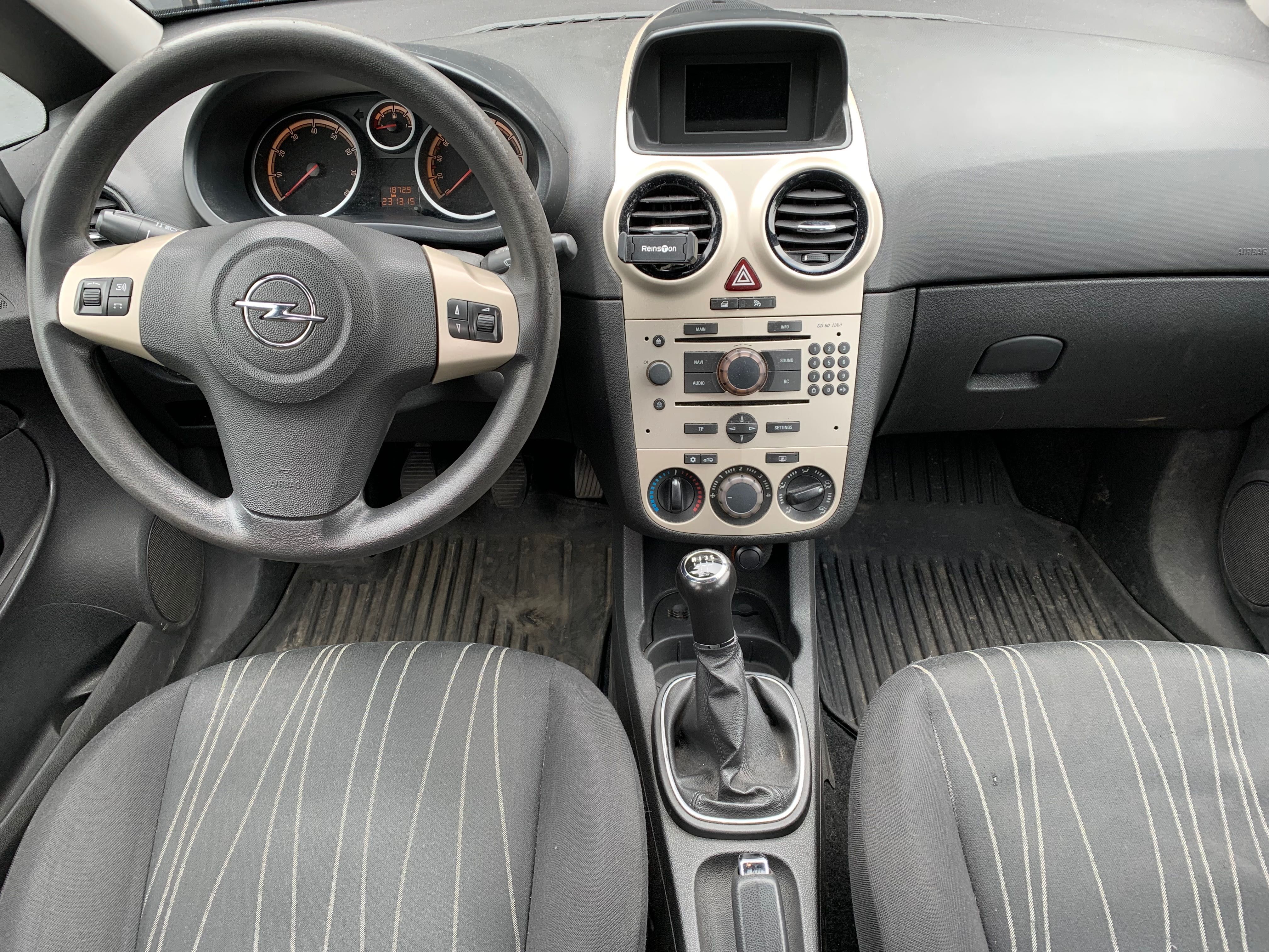 Opel Corsa D 5d 1.2b