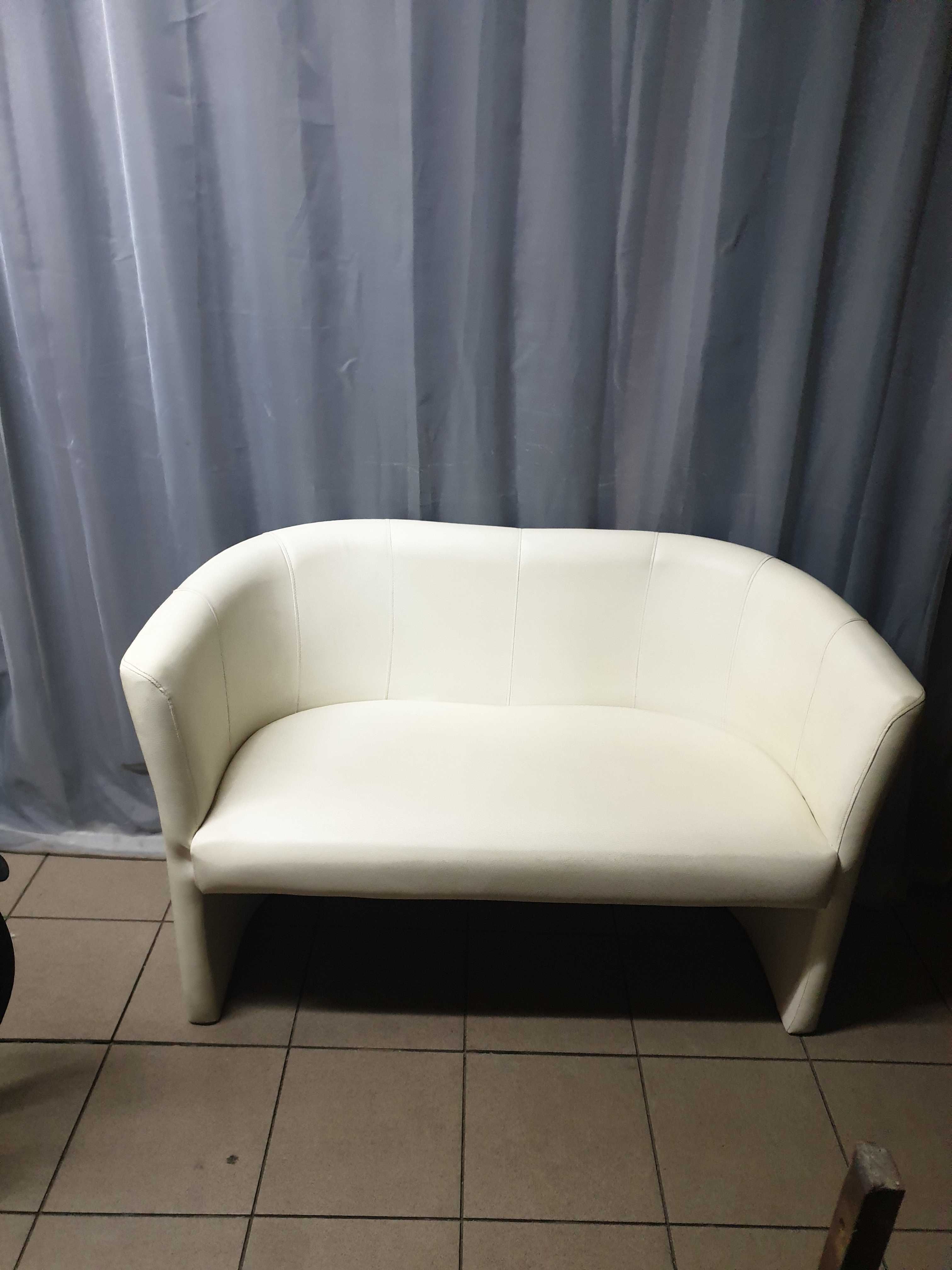 Sofa tm3 komfort biala jasna kanapa ecru bezowa skorzana do recepcji