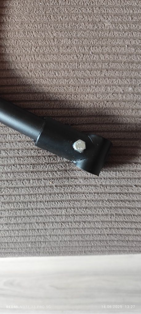 Kijek uchwyt prowadnik do rowerku dziecęcego