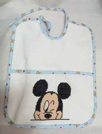 Babete bordado Mickey / Minnie