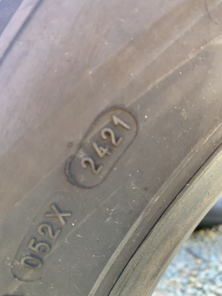 857. Opona 385/55/22,5 Michelin Xmulti F