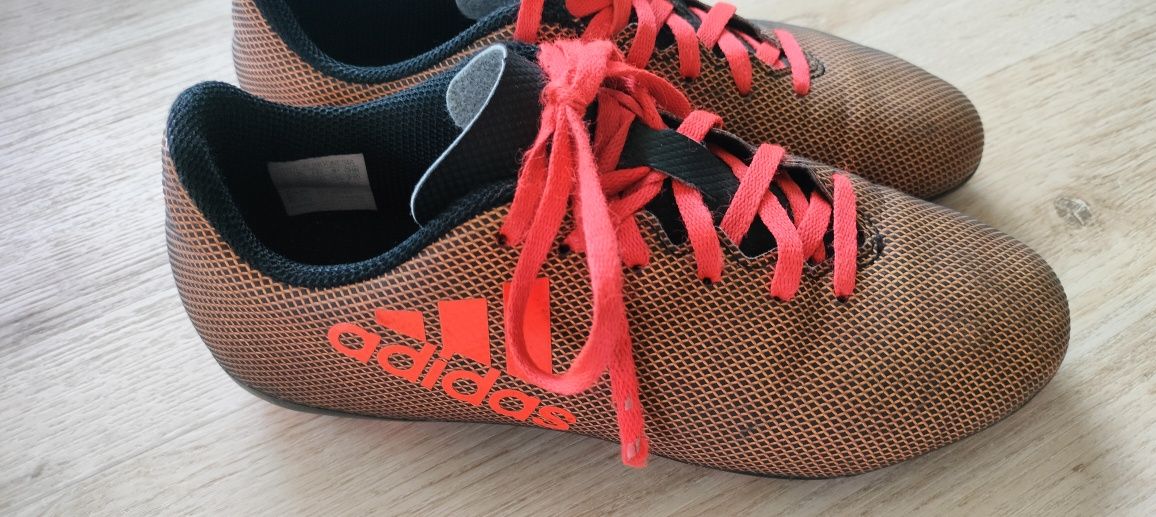 Korki piłkarskie chłopięce Adidas 35