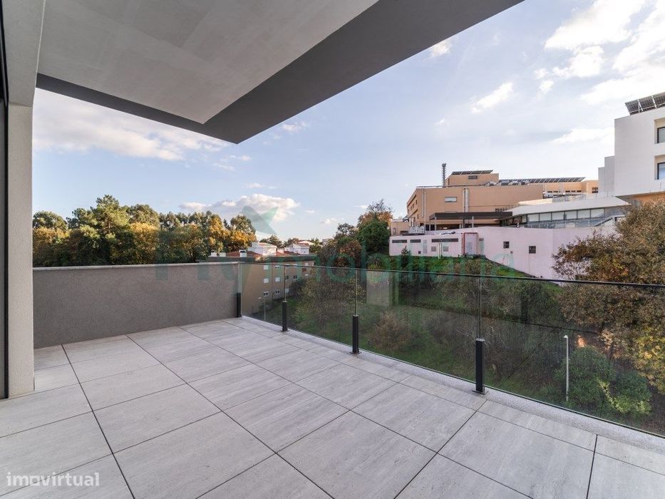 Apartamento T3 com excelente áreas em Lousada