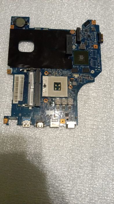 Материнські плати для ноутбуків на запчастини