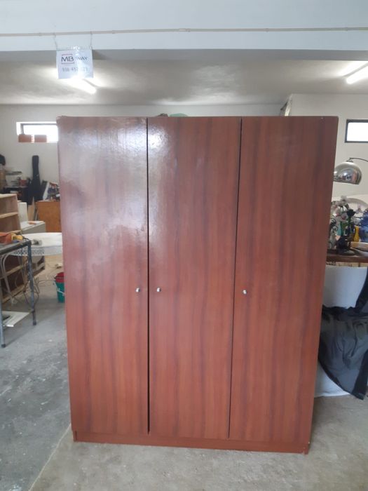 Roupeiro de 3 portas