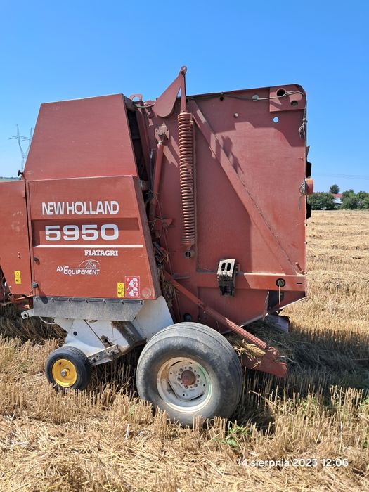 Prasa New Holland 5950