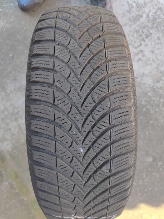 Opony zimowe 4 sztuki semperit używane  195/65/15R 2021 ROK