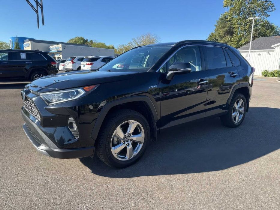 Toyota RAV4 Hybrid Limited      2020