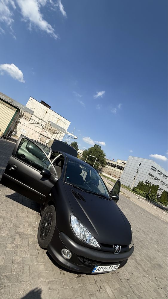 Peugeot 206 2007 год