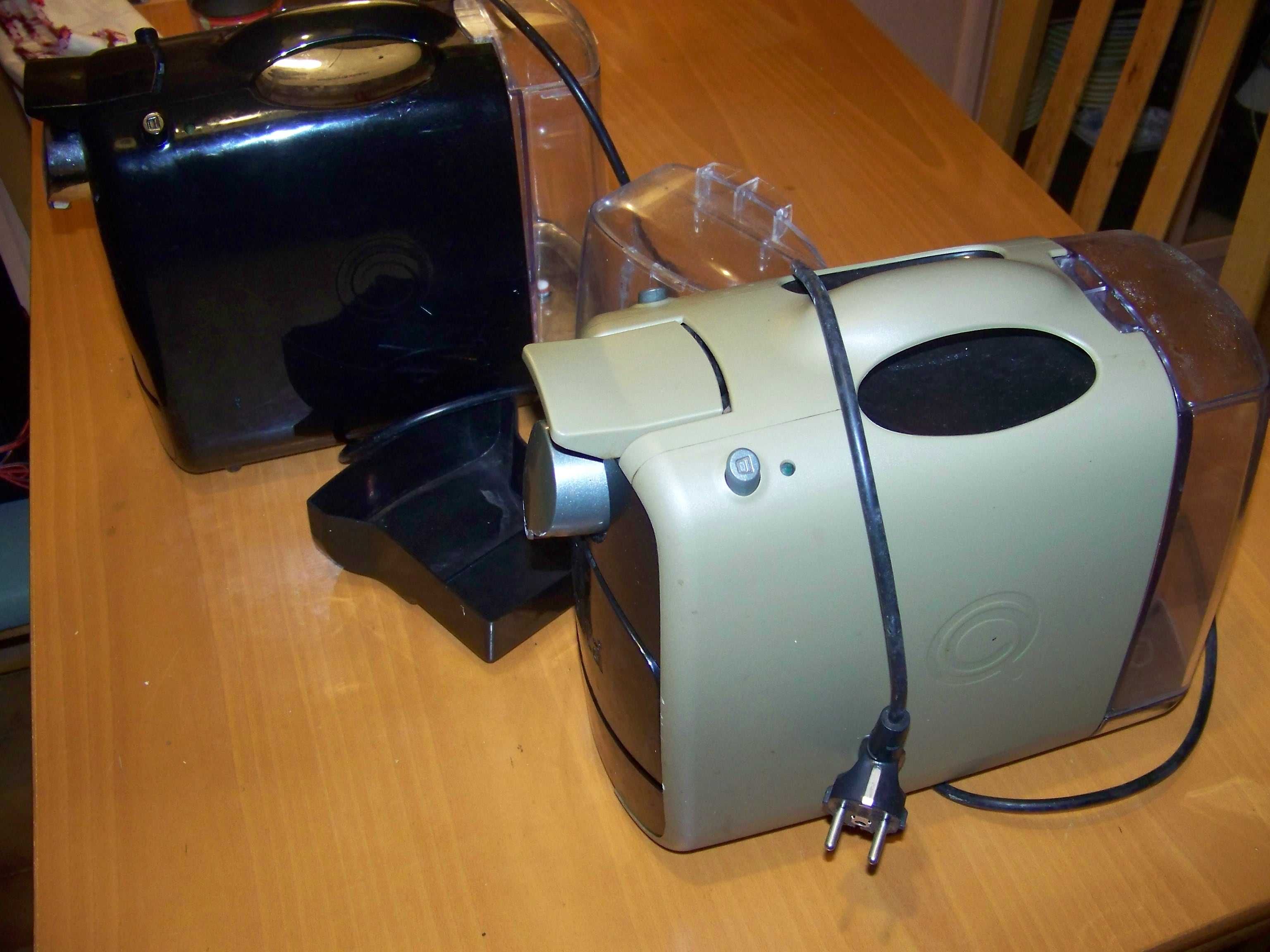 máquinas de café e depósito para cápsulas DELTA