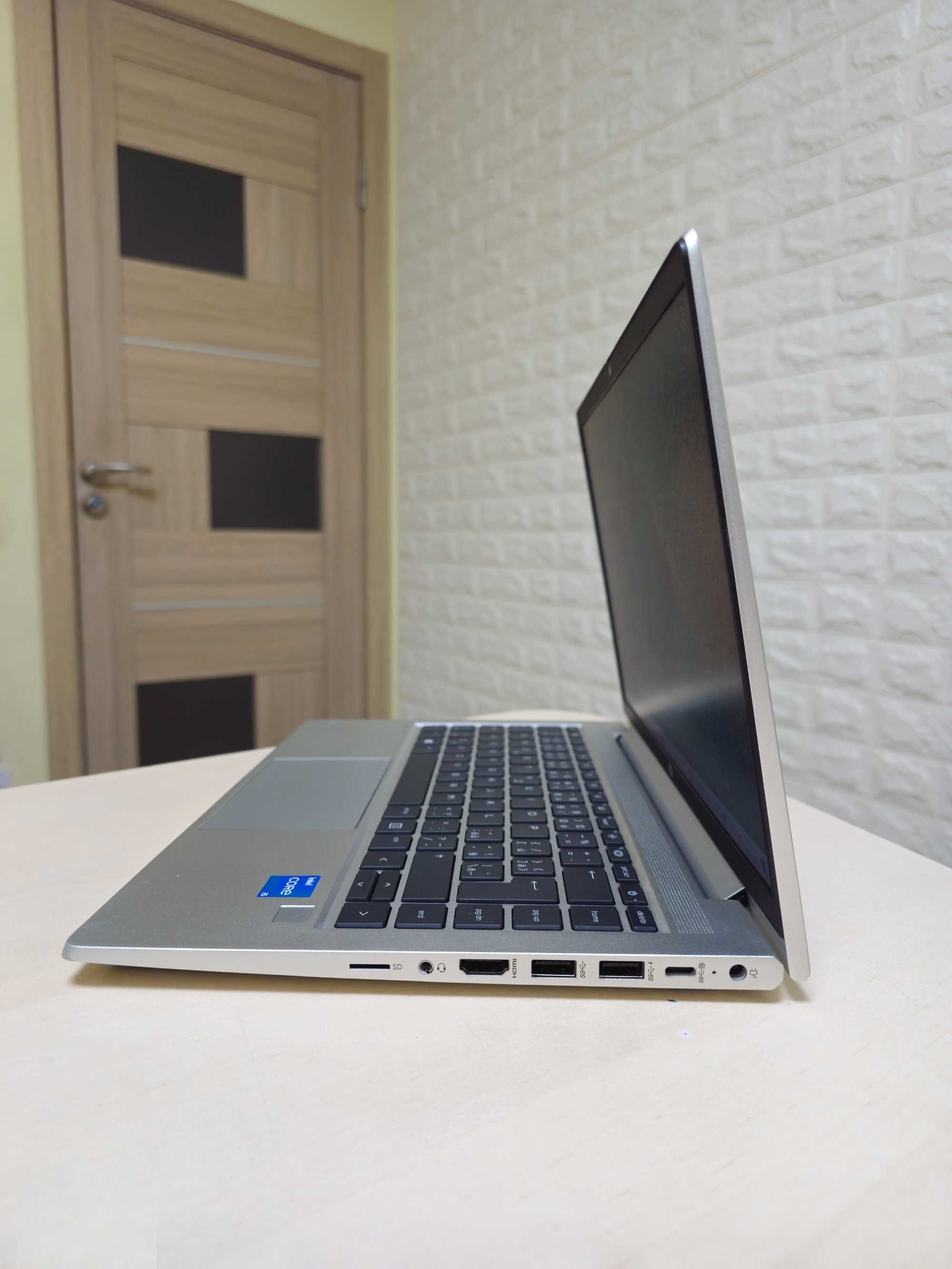 Ноутбук HP440 G8 14" IntelCore I5-11 процесор /16Gb/SSD 256Gb/Iris Xe