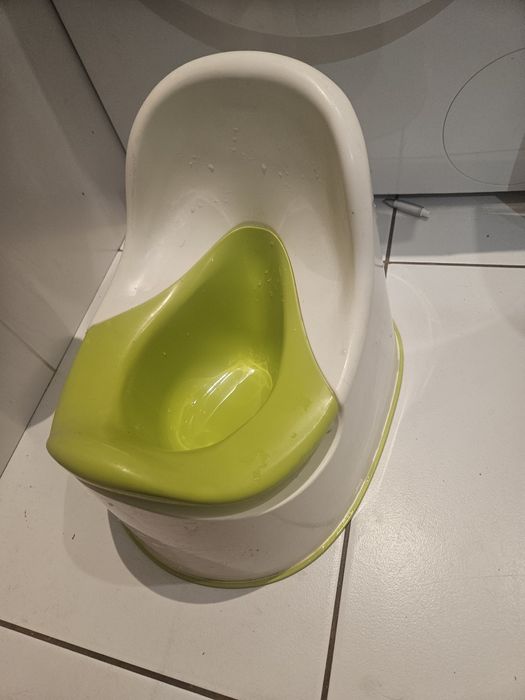 Nocnik ikea i podkładka na sedes