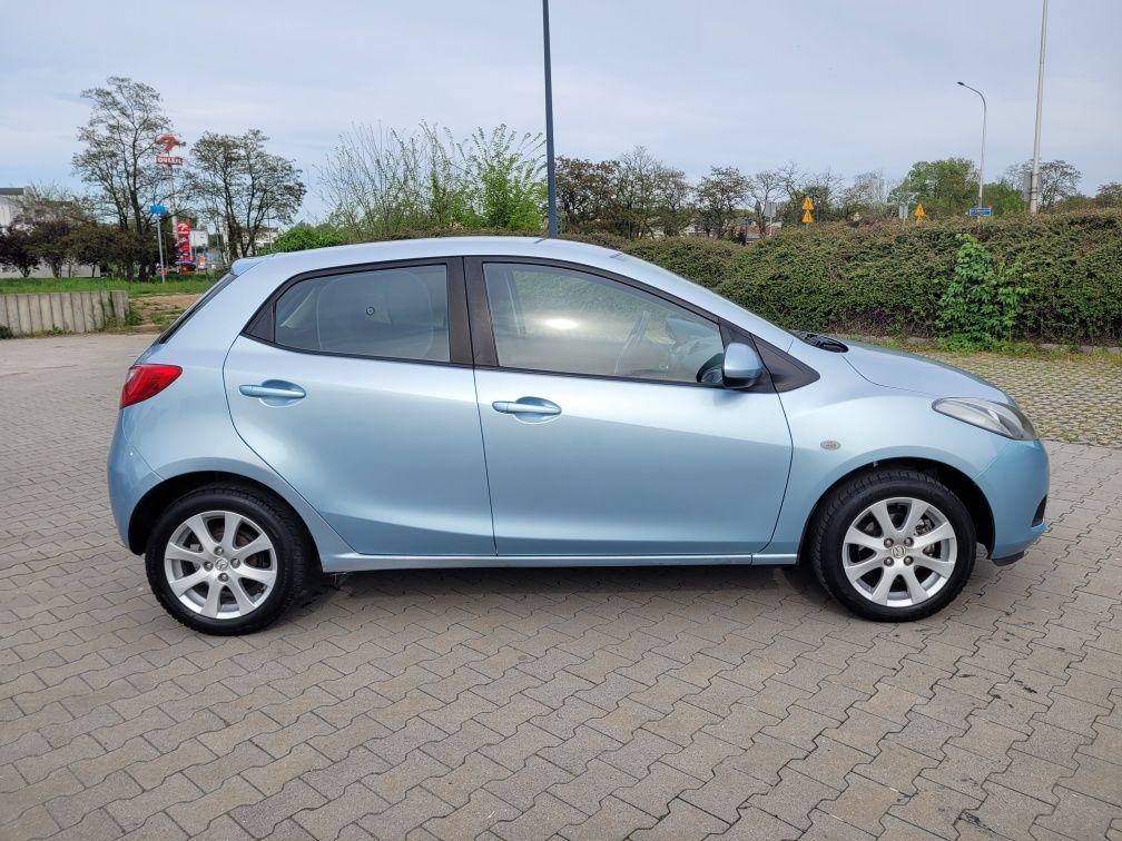 Mazda 2 1.3 Benzyna 75km-2009 rok-Klima-Oszczędna-5 Drzwi