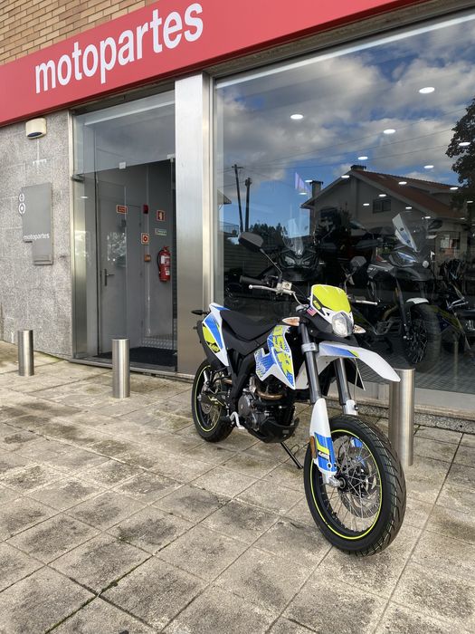 UM - DSR SM 125cc (Nova - 0 Km)