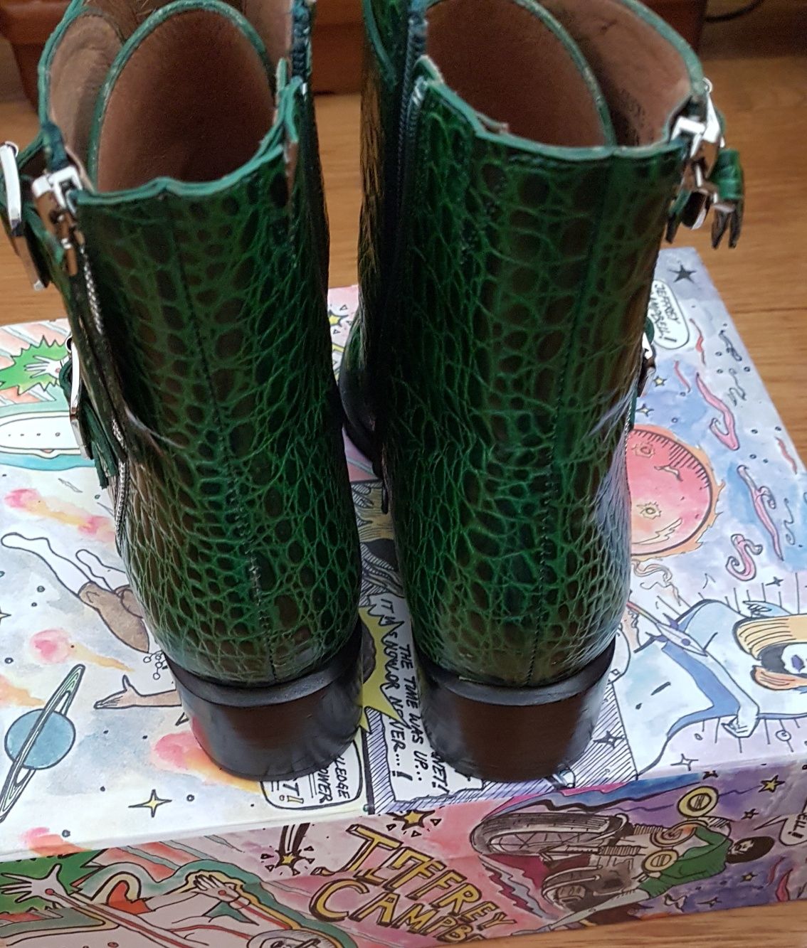 Botins verde croco Jeffrey Campbell