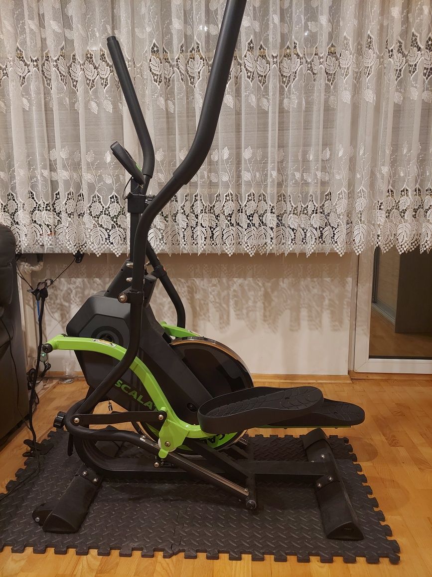 Orbitrek SCALATOR E1 firmy Hertz Fitness Ostrów Wielkopolski