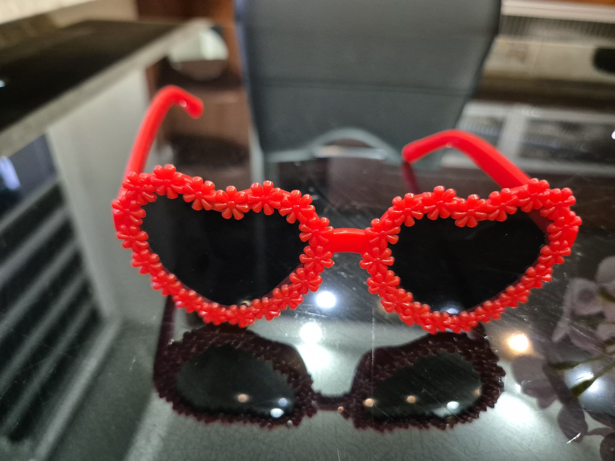 Nowe okulary słoneczne Stokrotki Serca od 2 do 5 latek