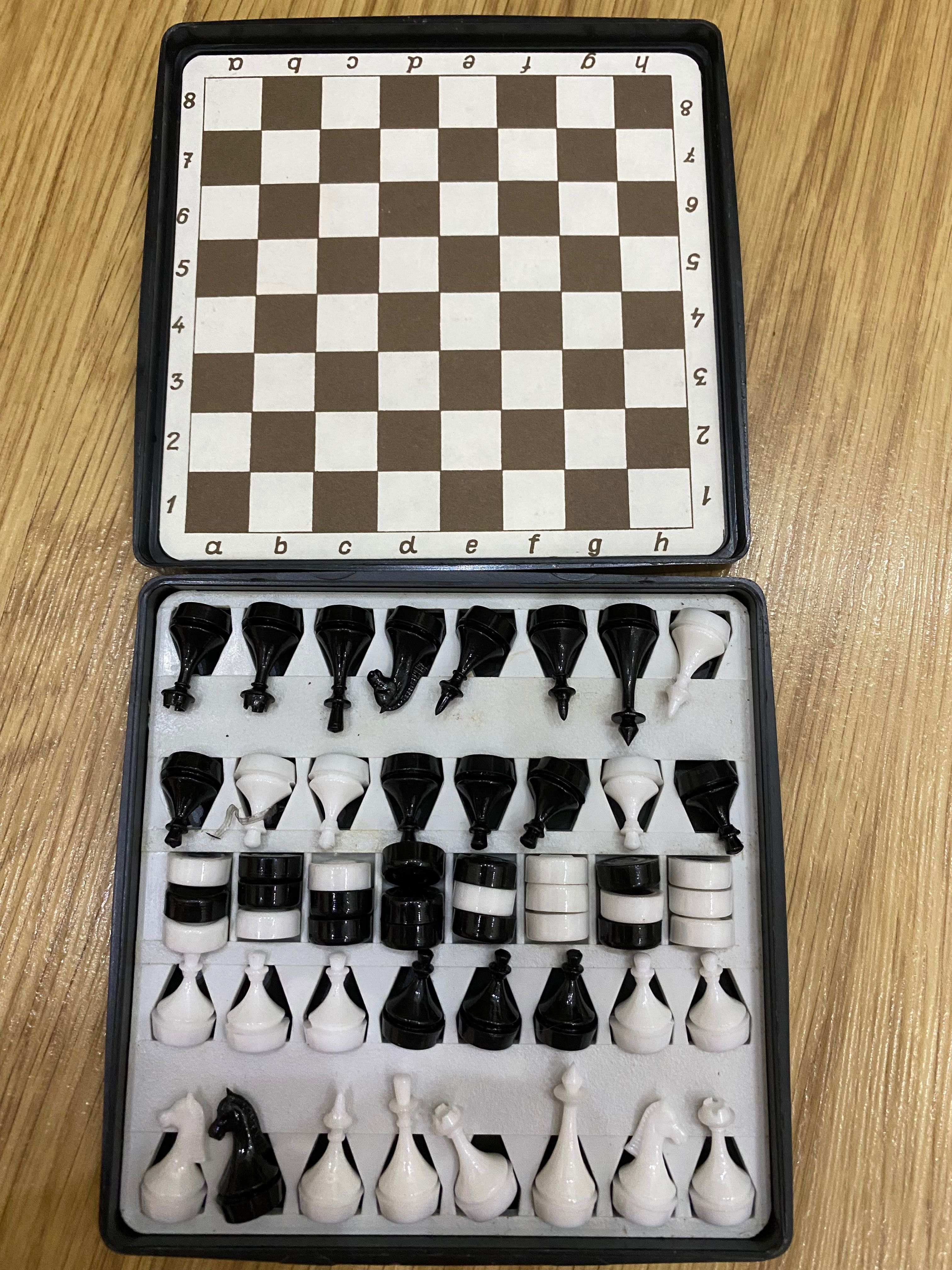 Шахи-шашки дорожні