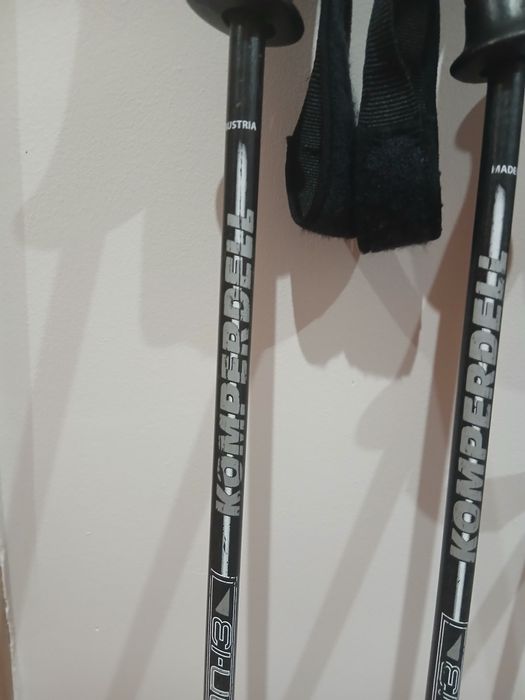 Палки для скандинавської хотьби, привезені з Німеччини.