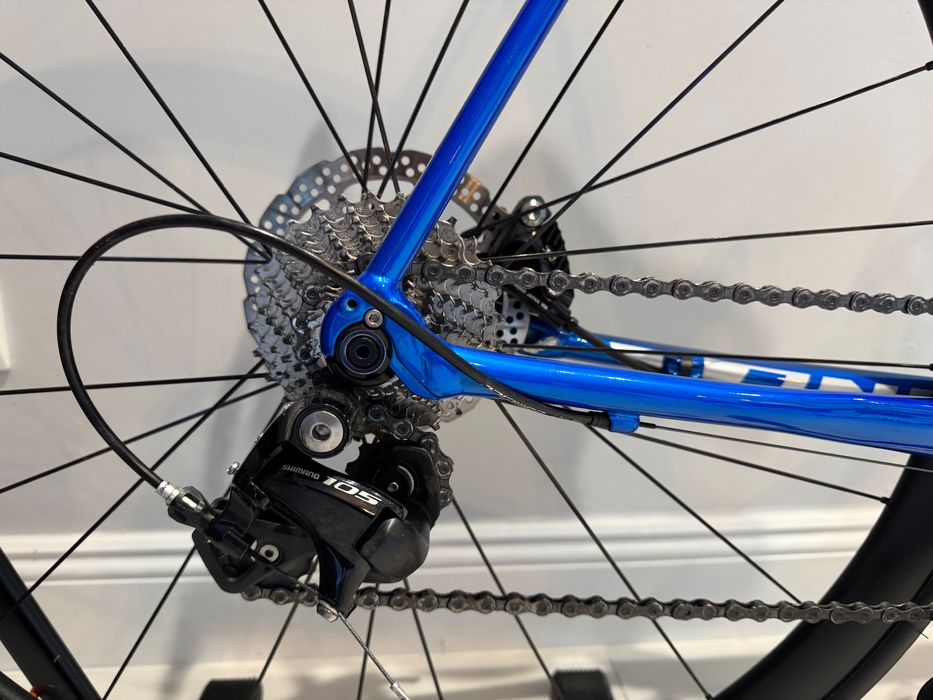 Fuji ROUBAIX 1.3 Disc Shimano 105 2x11