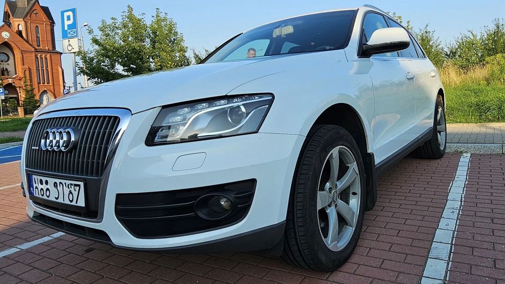 Audi Q5 Audi Q5 2.0 TDI quattro S-Tronic (2012) – biały / skóra + alcantara
