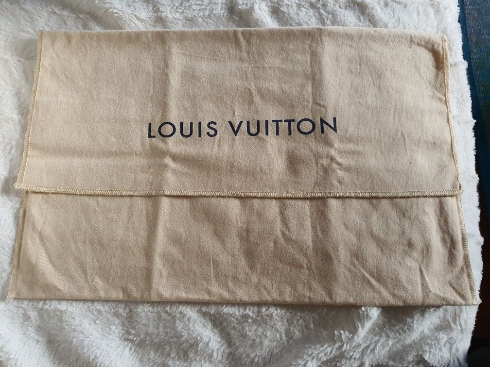 Louis Vuitton Supreme 2017 Épi Jour GM clutch