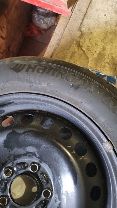 Продам резину з дисками R 16