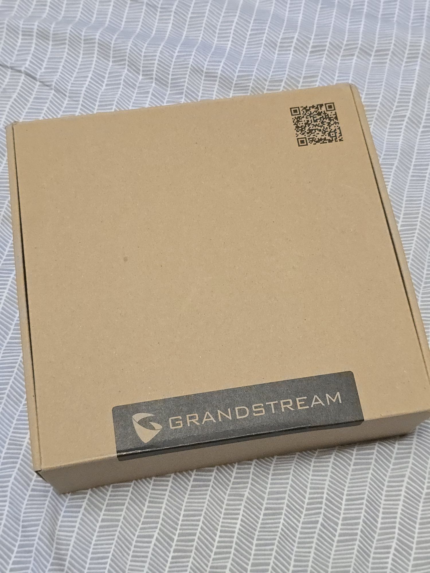Точка доступа Grandstream GWN 7664E WiFi 6 AX 160Mhz 4x4 2x2.5Gb PoE+