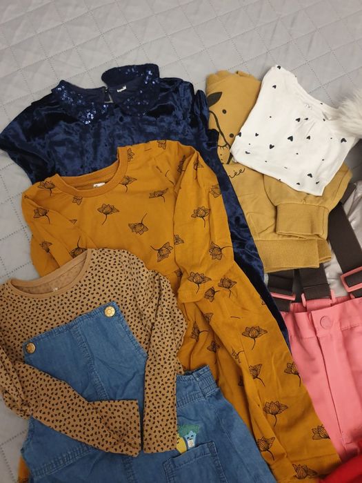 Ubranka dla dziewczynki rozmiar 98