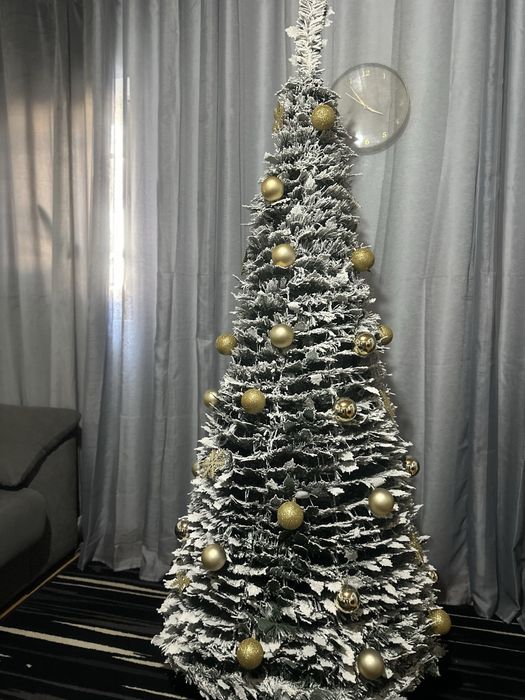 Árvore de Natal 180CM .