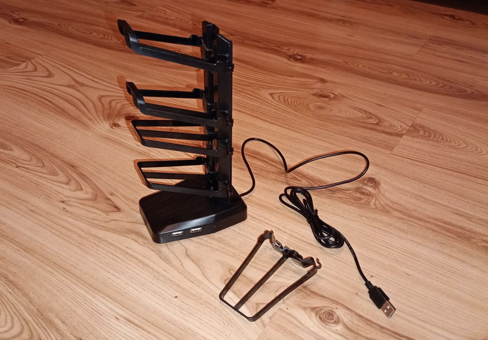 Hub 4x USB 2.0 + Stojak w jednym