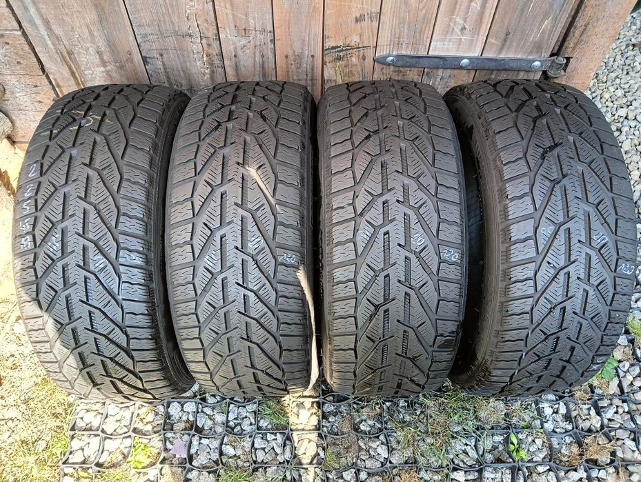 Sprzedam opony zimowe używane 225/45R17 Kormoran