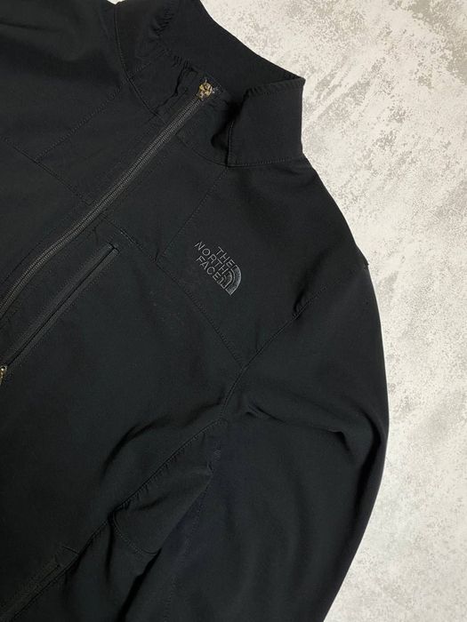 Чорна софтшел-куртка The North Face Windwall на блискавці