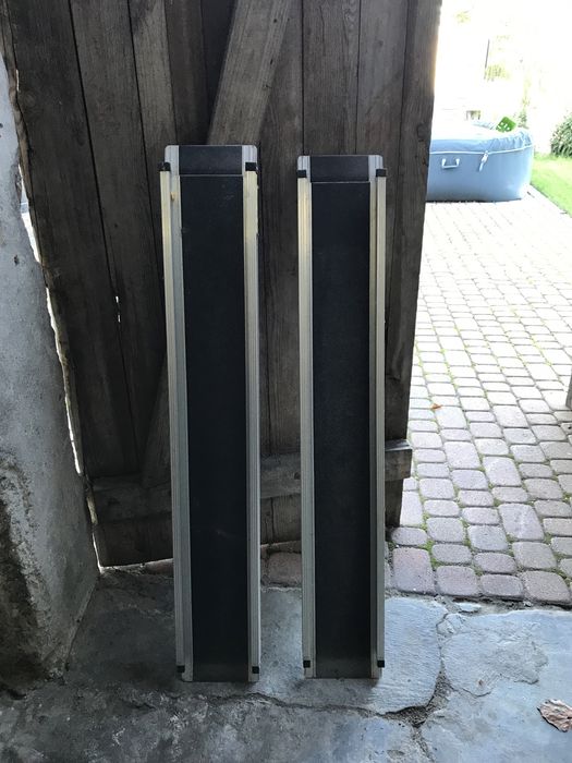 Najazdy dla wózka inwalidzkiego jak nowe