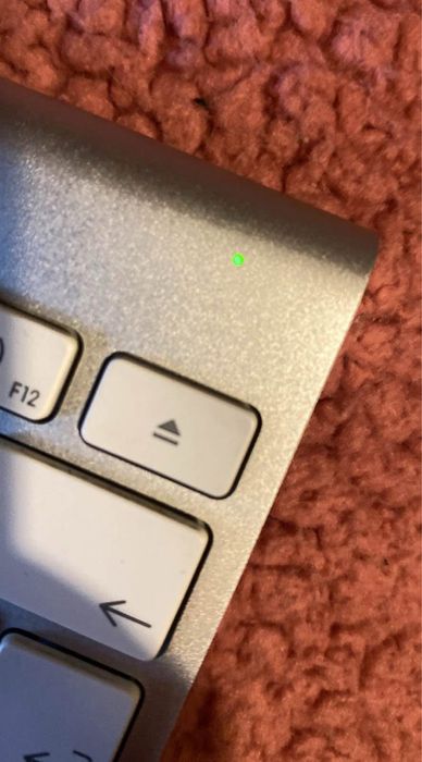 Teclado Apple wireless keyboard