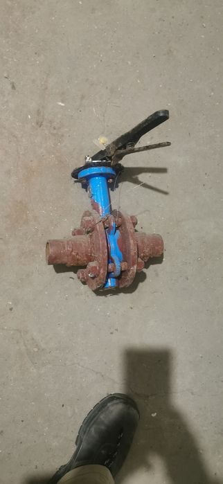 Кран баттерфляй с фланцами бу